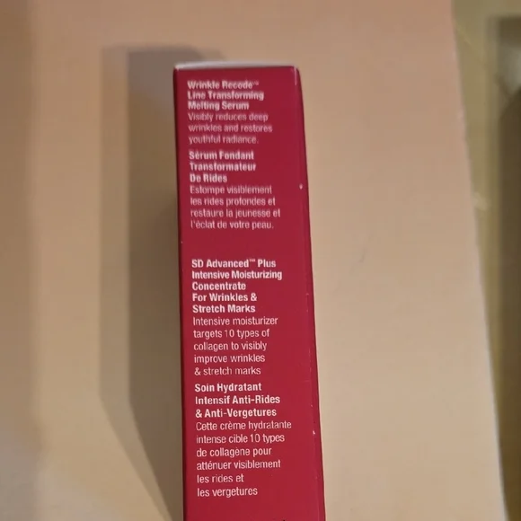 StriVectin Anti-Wrinkle Duo with Red Accents - Picture 3 of 4